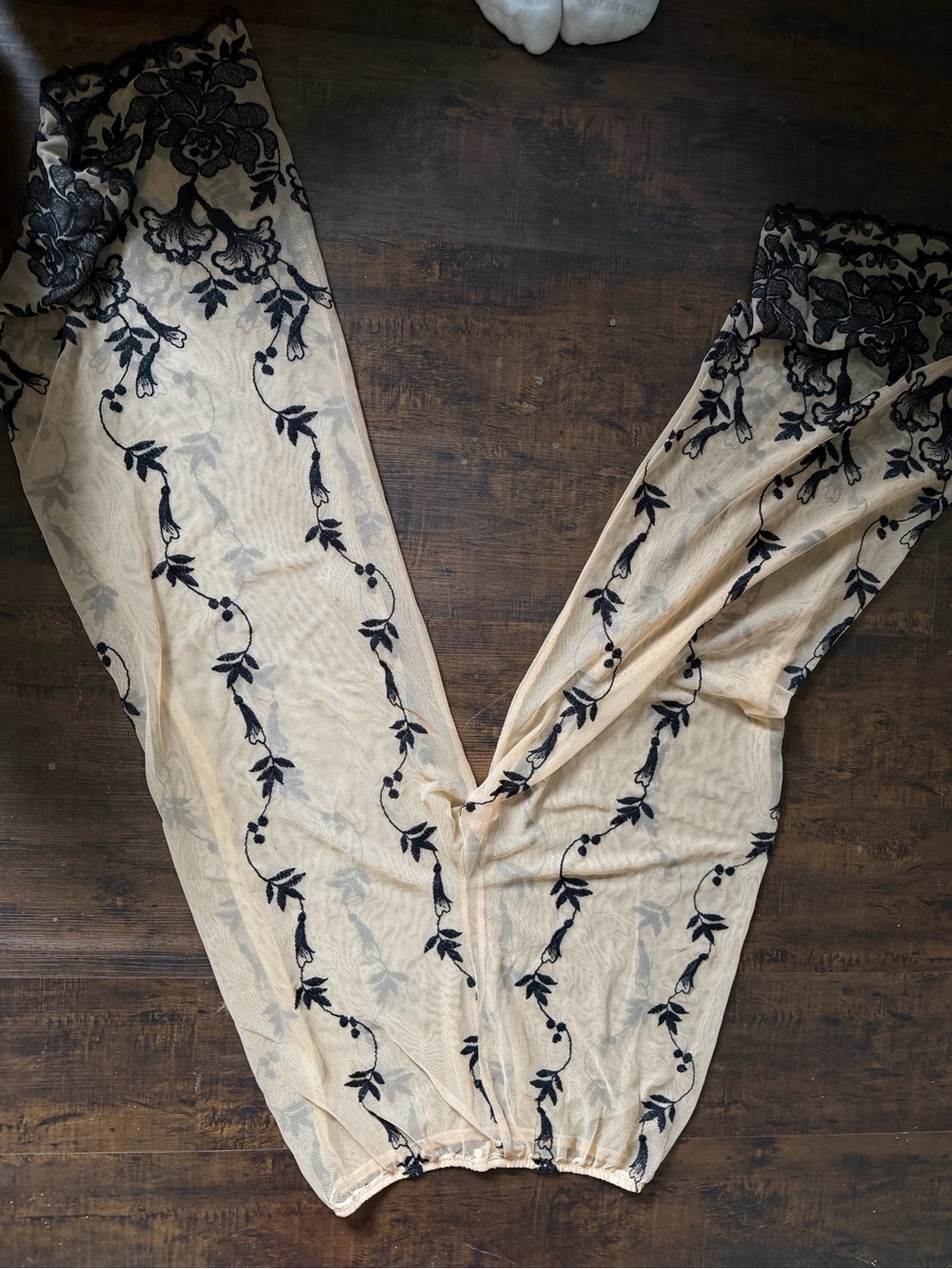 Beige Wide-Leg Embroidered Lace Pants with Black Floral Detail - Picture 7 of 9